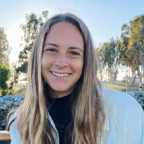 About Us 10 Julia Simkus